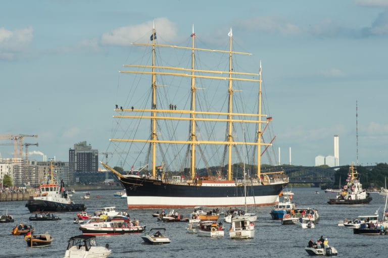 Peking Viermastbark Hamburg